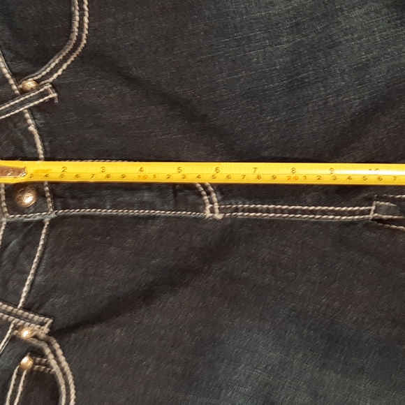 NWOT Women's Tru Luxe Embossed Jeans Size 31/33 12 - Picture 11 of 14